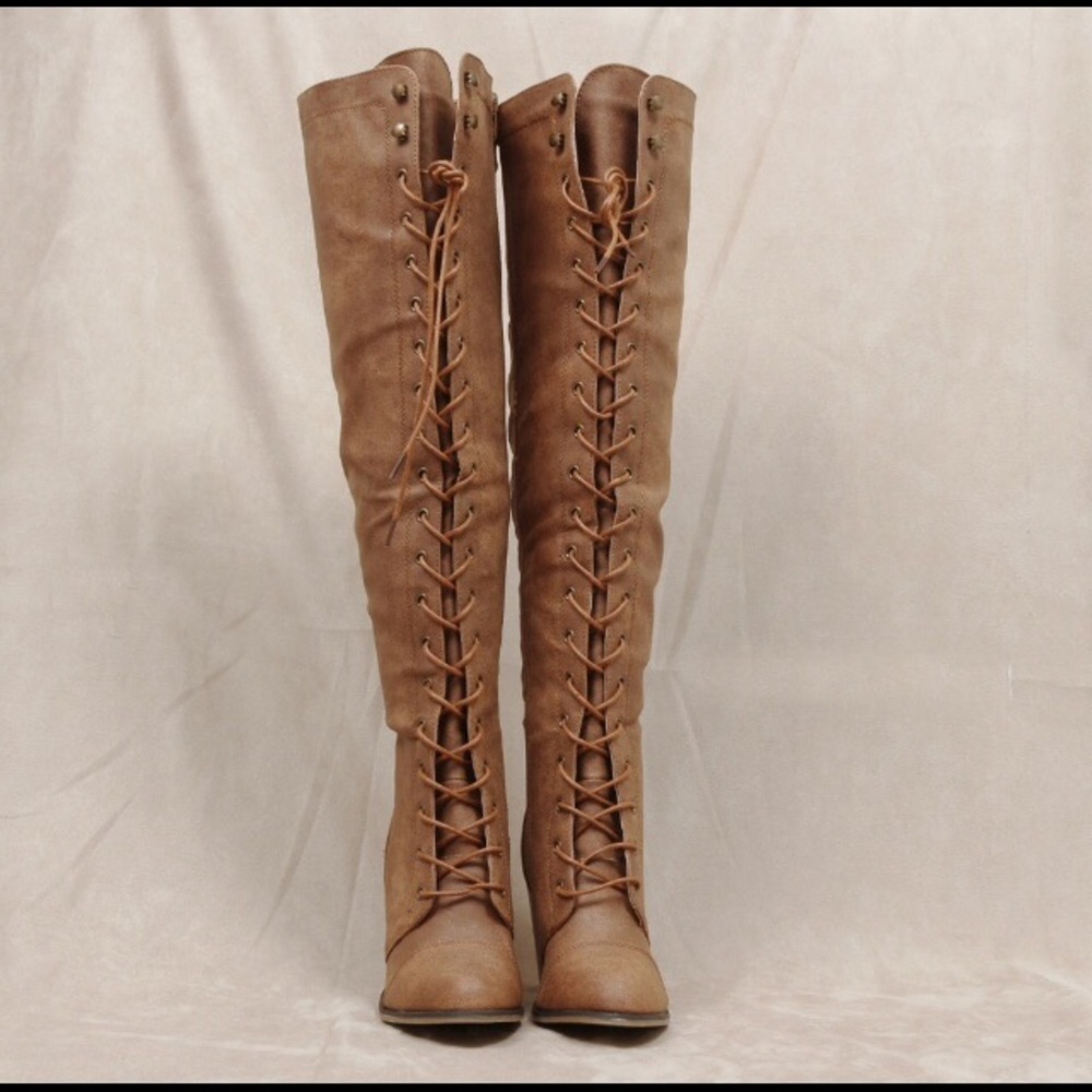 Brown knee high lace up boots! NEW IN BOX<3